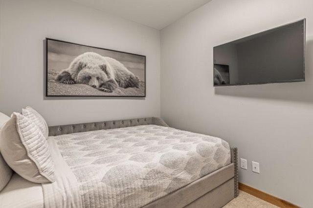 Spring Creek Condo By Canadian Rockies Vacation Rentals Canmore Esterno foto